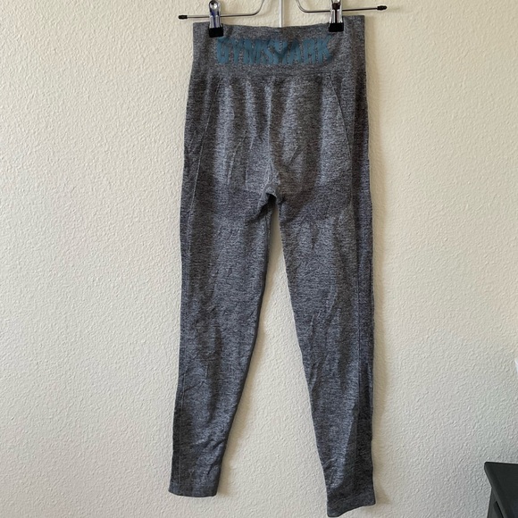 Gymshark dark gray leggings, excellent condition - Picture 6 of 8